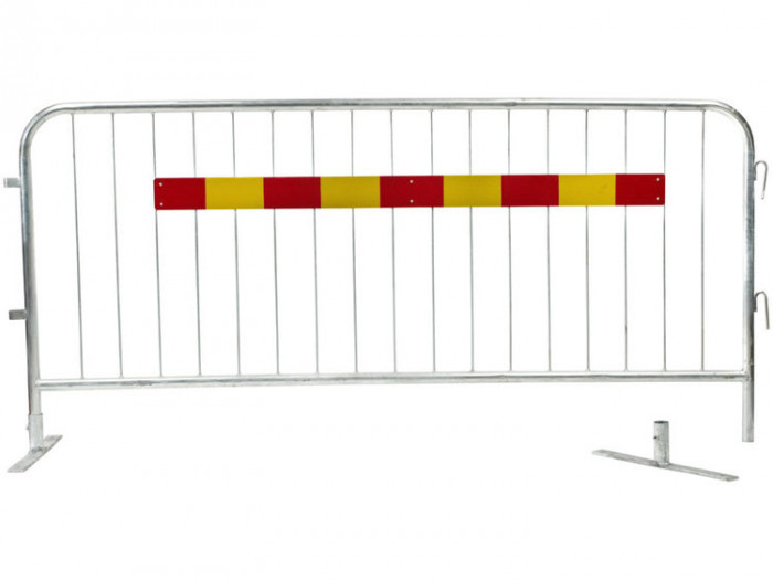 Kravallstaket plattfot med Reflex: 1100x2300mm